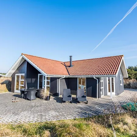5 Person In Henne Vakantiehuis *