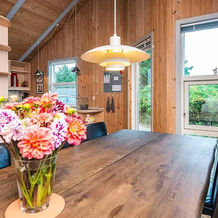 5 Person In Henne Casa de Férias