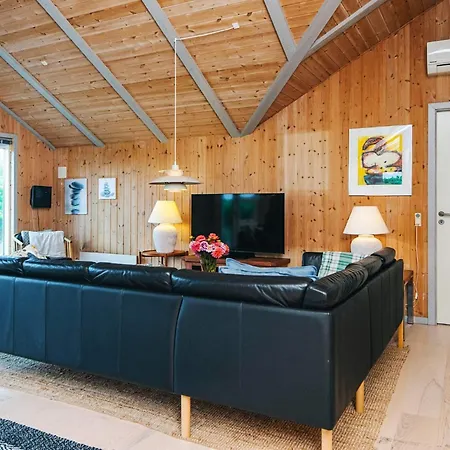 Casa de Férias 5 Person In Henne