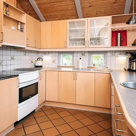 5 Person In Henne Casa de Férias